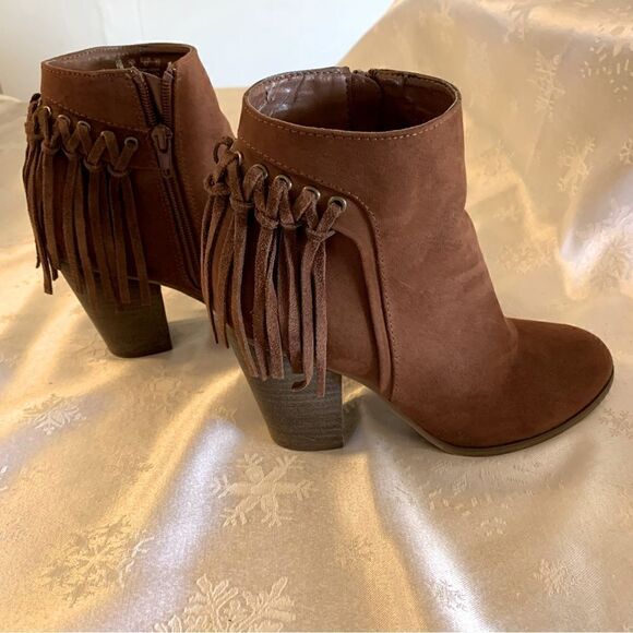 Carlos Santana Ankle Boots ‘Twilight’ Chocolate Suede & Fringes Sz 7 Gorgeous - Picture 1 of 9